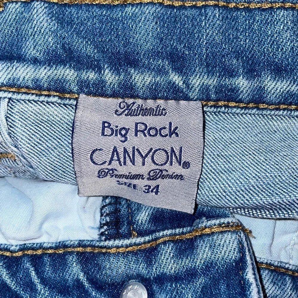 PREVIOUSLY WELL WORN ALMOST NEW CONDITION BIG ROCK CANYON 34 x 27.5” MENS JEANS